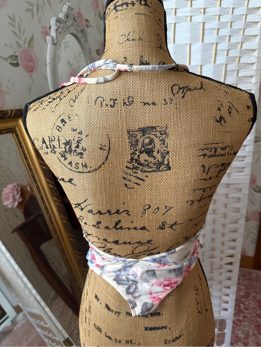 Floral Ruched Tank Top - Picture 7 of 7